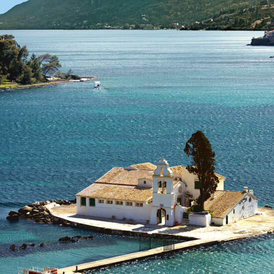 Adria mit Korfu ©TUI Cruises